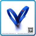 Bracelets de bracelets de silicone de Debossed 1/2 bande de pouce pour des cadeaux de promotion